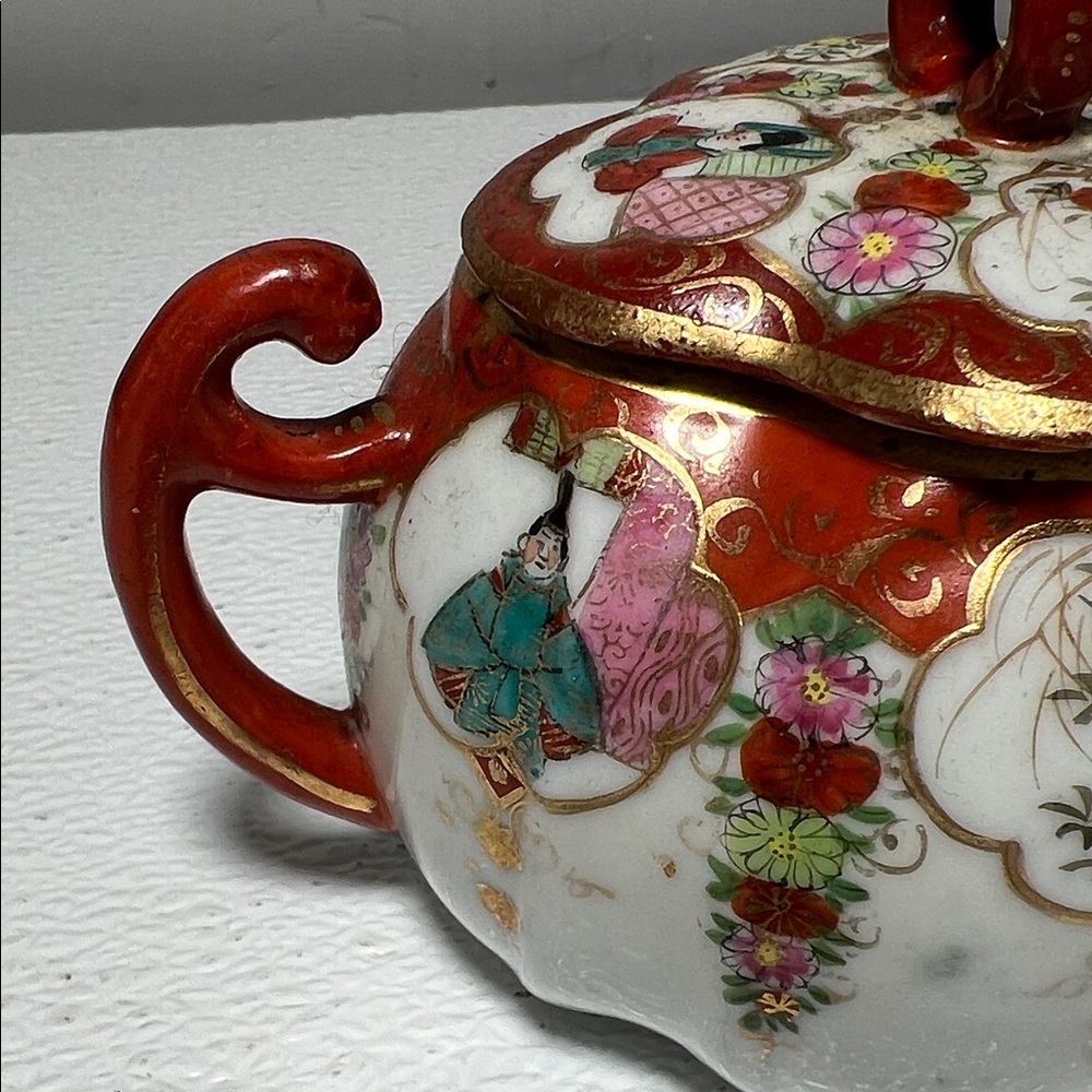 Vintage Porcelain Japanese Geisha Girls Hand-painted Lidded Sugar Bowl - Picture 5 of 11